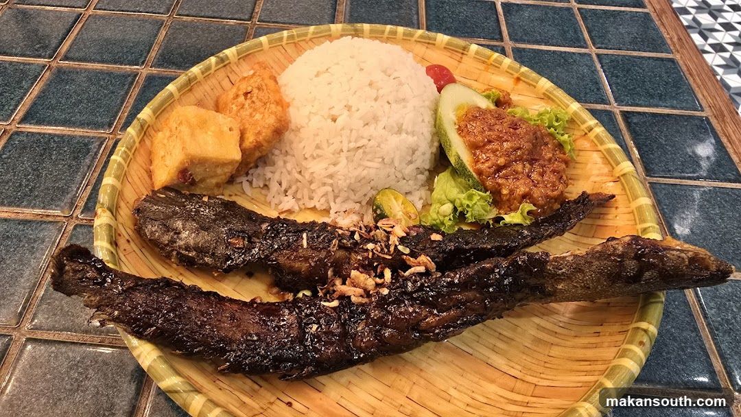 Grilled Fish Platter