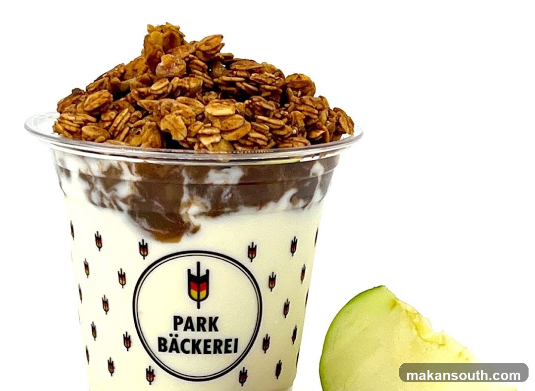 Yogurt Parfait with Granola
